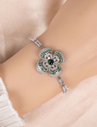 Zilveren armband met klavertjes