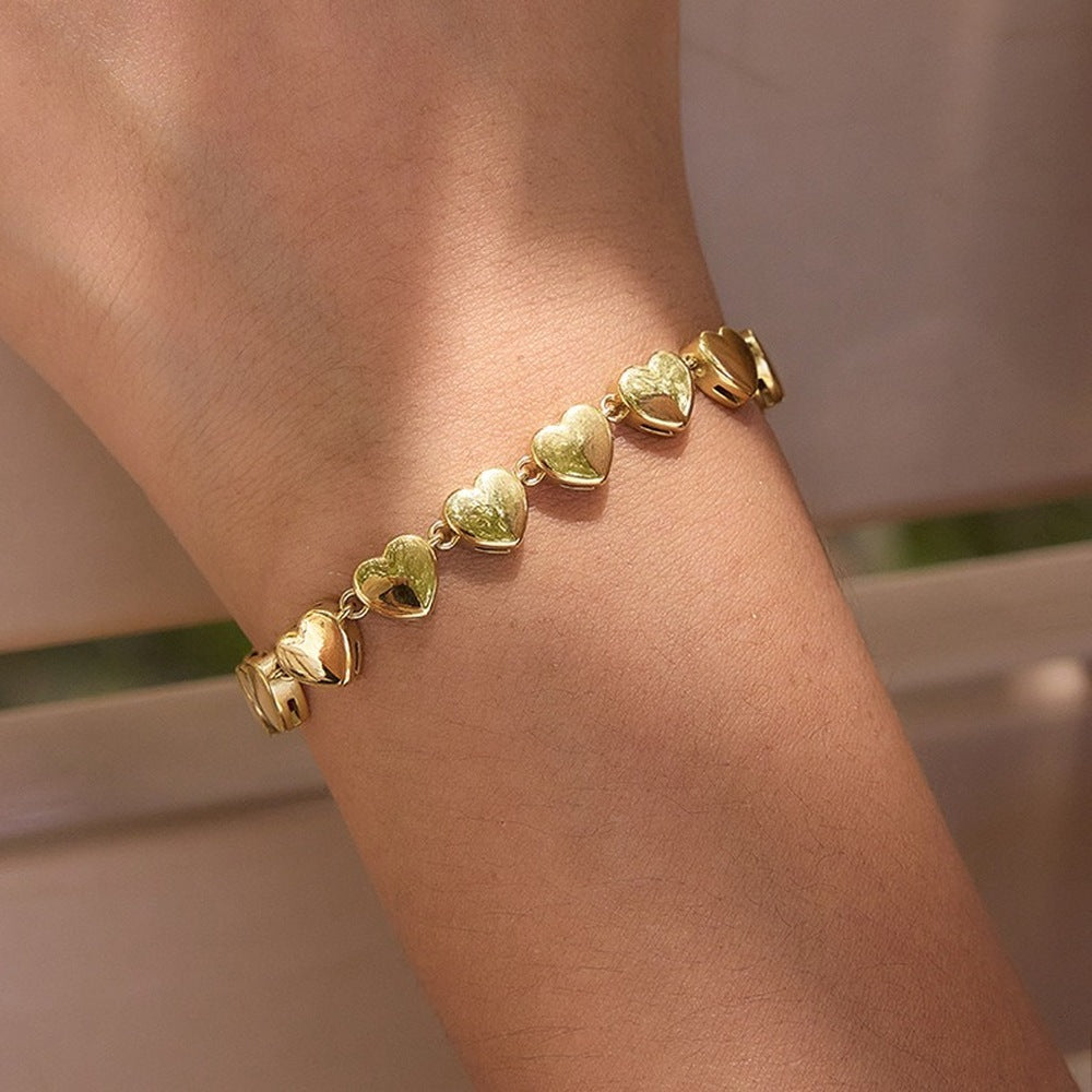 Armband met hartjes