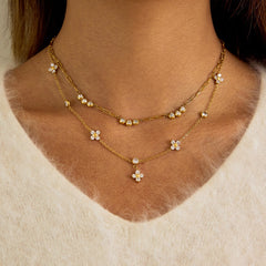 Gouden ketting met klavertjes