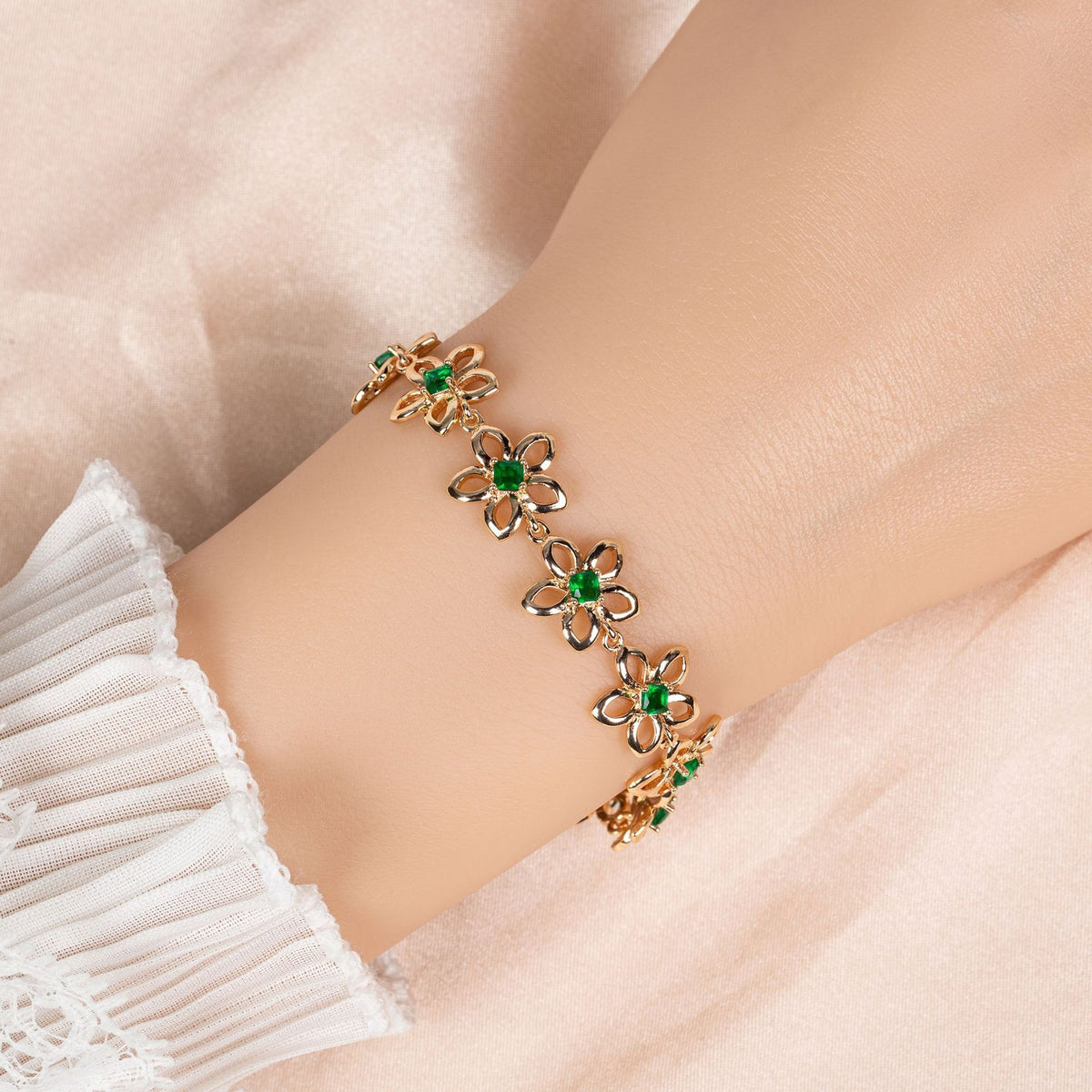 Armband met bloem klavertje